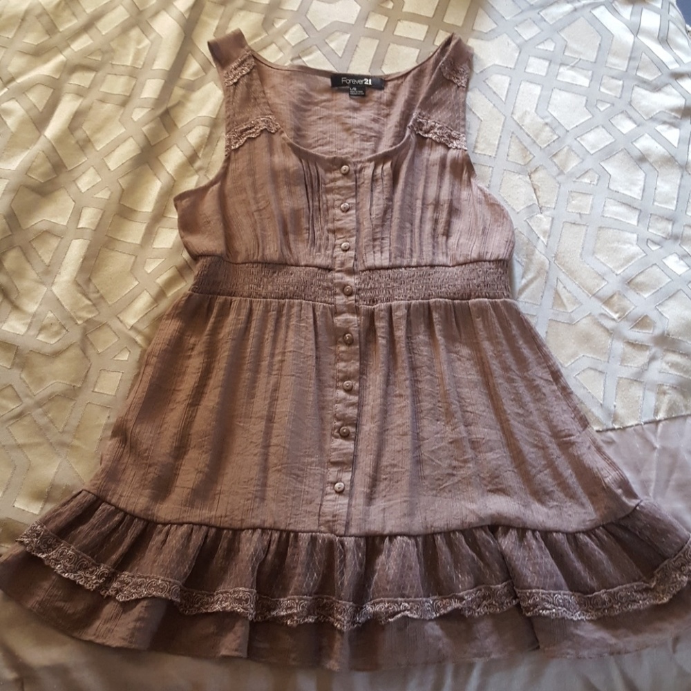 Flowy tank